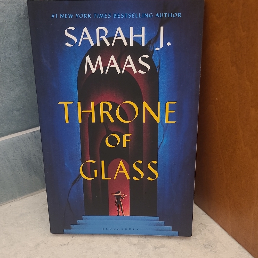 Throne of Glass Book by Sarah J. Maas